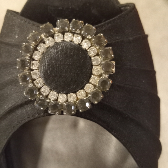 Ann Taylor Loft Satin Peep Toe Strappy Heels SZ 8 - Picture 4 of 8